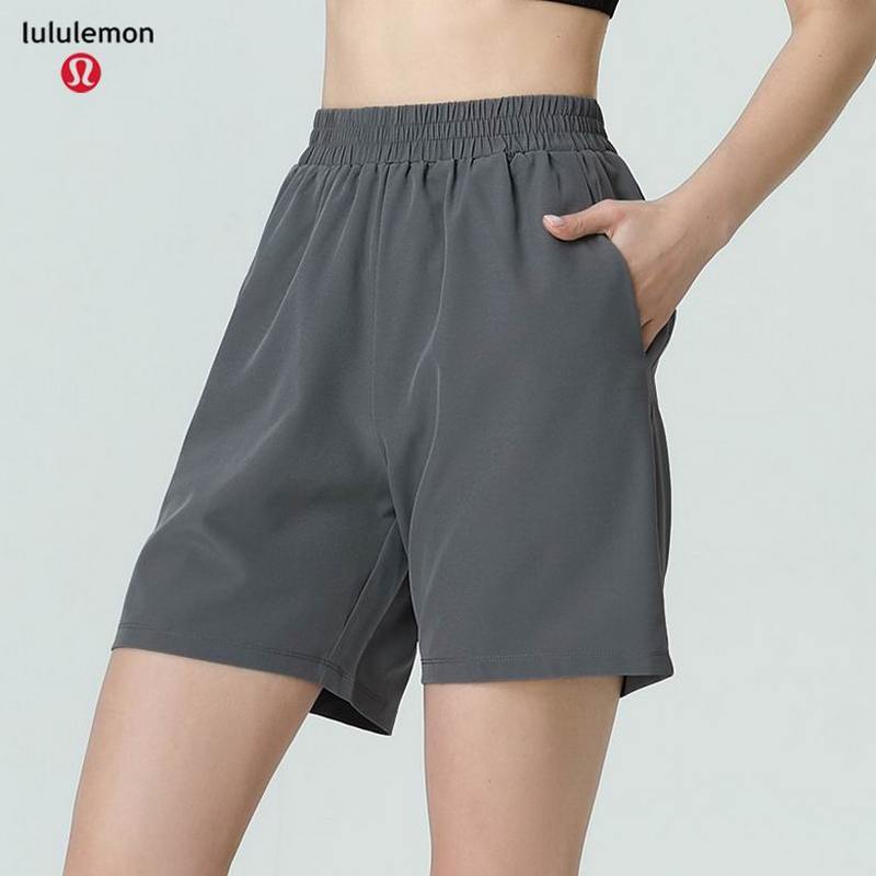 Lululemon Women's Shorts 112